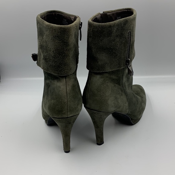 Heeled booties - Picture 4 of 5